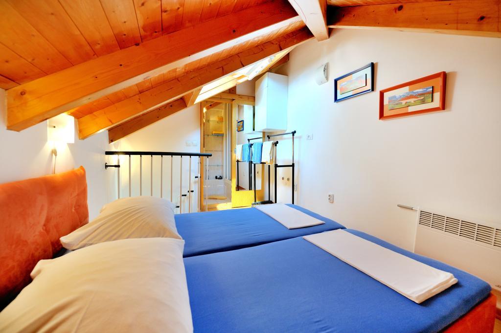 Charming Center Apartment Split Habitación foto